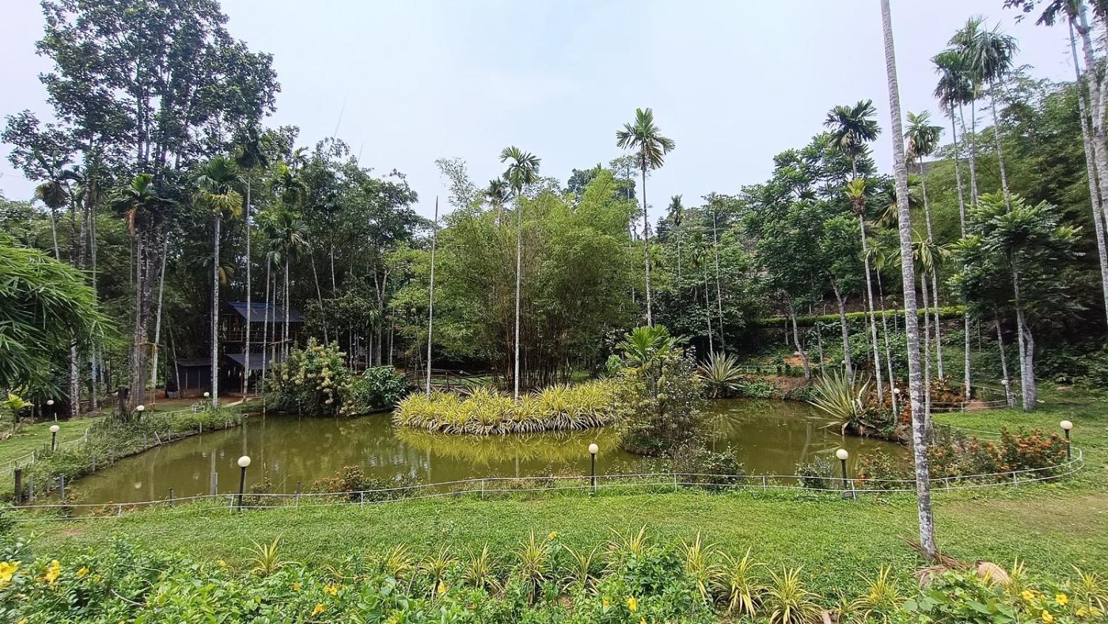 Thenmala Ecoresort Punalur Luaran gambar
